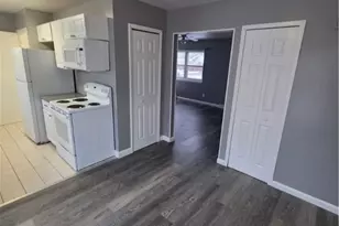 860 Jamestown Ave, Elyria, OH 44035 - Photo 6