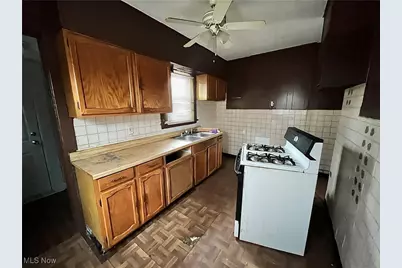 1629 Elberon Avenue, East Cleveland, OH 44112 - Photo 10