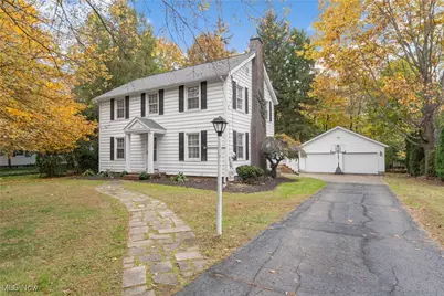 720 Knoll Street SE, North Canton, OH 44709 - Photo 1