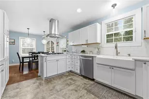 720 Knoll St SE, North Canton, OH 44709 - Photo 12