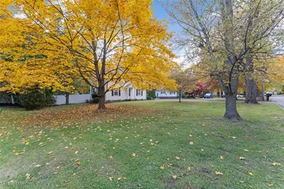 720 Knoll Street SE, North Canton, OH 44709 - Photo 4