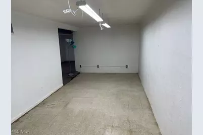 5930 Walbrook Street NW, Canton, OH 44718 - Photo 12