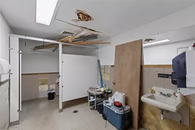 3052, 3048, 3050 Belmont Street, Bellaire, OH 43906 - Photo 20