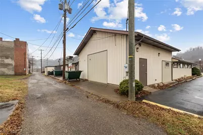 3052, 3048, 3050 Belmont Street, Bellaire, OH 43906 - Photo 22