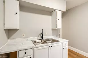 1093 E 147th St, Loveland, OH 44110 - Photo 22