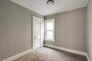 1093 E 147th St, Loveland, OH 44110 - Photo 10