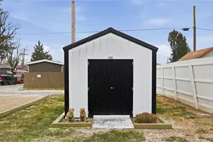 722 Indiana St, Zanesville, OH 43701 - Photo 4