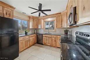 12430 Millersburg Rd SW, Massillon, OH 44647 - Photo 8