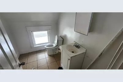 6639 Ovington, Loveland, OH 44127 - Photo 14