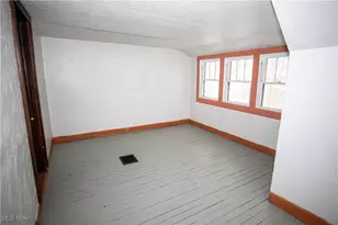 6828 Indiana Ave, Loveland, OH 44105 - Photo 22