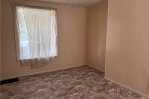 1013 Saint George, East Liverpool, OH 43920 - Photo 6