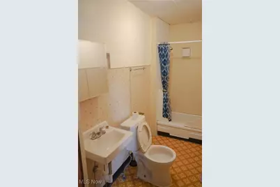 508 Tremont Avenue SW, Massillon, OH 44647 - Photo 10