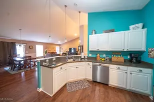 4031 Primrose Way, Lorain, OH 44053 - Photo 4