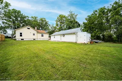 411 Eastlawn Street, Geneva, OH 44041 - Photo 8