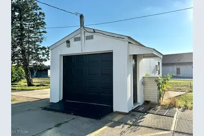 209 Lee Street, Belpre, OH 45714 - Photo 14