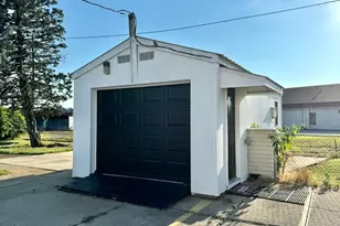 209 Lee St, Belpre, OH 45714 - Photo 14