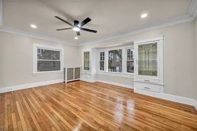 13464 Clifton Boulevard, Oakwood, OH 44107 - Photo 10