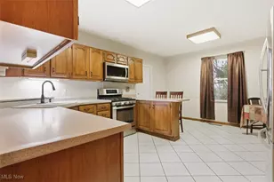 1101 47th St, Vienna, WV 26105 - Photo 8