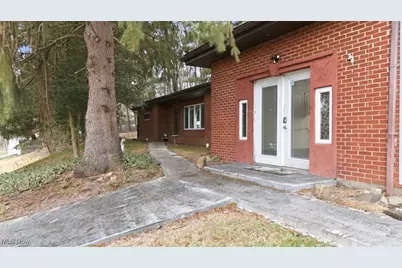 1101 47th Street, Vienna, WV 26105 - Photo 2