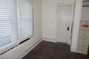 2083 17th St SW, Akron, OH 44314 - Photo 18