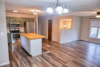 11371 Sagebrush Avenue NE, Uniontown, OH 44685 - Photo 6