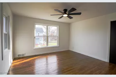 1233 29th Street NE, Canton, OH 44714 - Photo 10