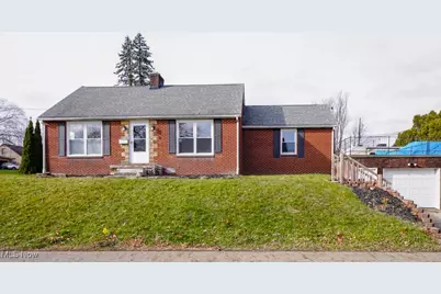 1233 29th Street NE, Canton, OH 44714 - Photo 1