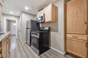 18851 Raymond St, Maple Heights, OH 44137 - Photo 12