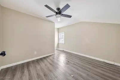 18851 Raymond Street, Maple Heights, OH 44137 - Photo 20