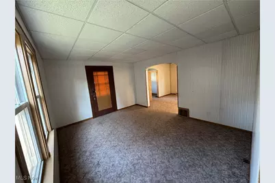 642 Marguerite Avenue, Cuyahoga Falls, OH 44221 - Photo 4