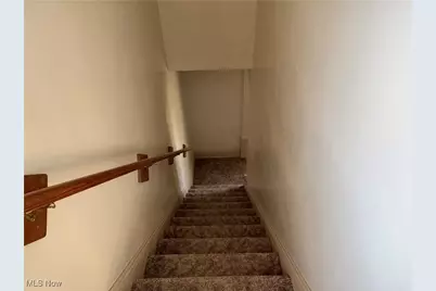 642 Marguerite Avenue, Cuyahoga Falls, OH 44221 - Photo 14