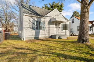 835 E Archwood Ave, Akron, OH 44306 - Photo 2