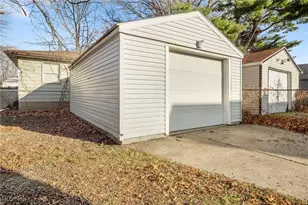 835 E Archwood Ave, Akron, OH 44306 - Photo 30