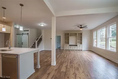 2938 S Hametown Road, Barberton, OH 44203 - Photo 8