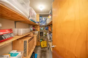 1585 Himrod Ave, Youngstown, OH 44506 - Photo 6