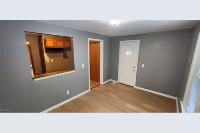 17418 Biltmore Avenue, Loveland, OH 44128 - Photo 4