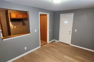 17418 Biltmore Ave, Loveland, OH 44128 - Photo 4