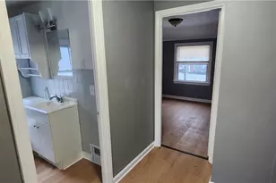 17418 Biltmore Ave, Loveland, OH 44128 - Photo 6