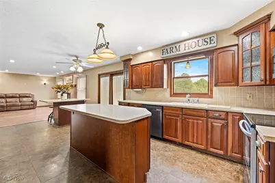 7686 Peck Road, Ravenna, OH 44266 - Photo 18