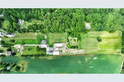 7686 Peck Road, Ravenna, OH 44266 - Photo 8