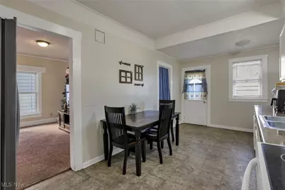 407 Seborn Avenue, Zanesville, OH 43701 - Photo 12