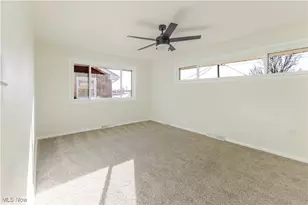 211 Donnell St, Weirton, WV 26062 - Photo 12