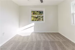 211 Donnell St, Weirton, WV 26062 - Photo 16