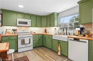 323 Tyson Ave, Akron, OH 44319 - Photo 12