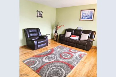 14621 Saint James Avenue, Loveland, OH 44135 - Photo 8