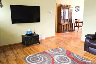 14621 St James Ave, Loveland, OH 44135 - Photo 6