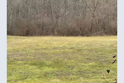 La Vona Dr, Zanesville, OH 43701 - Photo 12