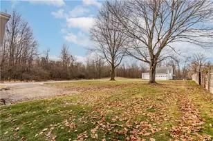 6410 El Mar Dr NW, North Canton, OH 44720 - Photo 6