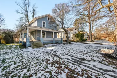 215 W College Street, Oberlin, OH 44074 - Photo 2