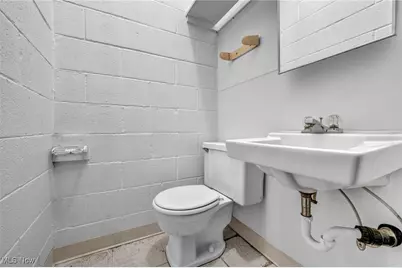 401-403,405 Broadway Avenue, Bedford, OH 44146 - Photo 32